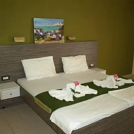 Sunny Days Otel 3*