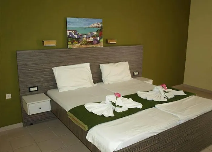 Sunny Days Hotel 3*