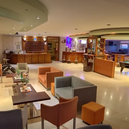 艳阳天酒店 酒店