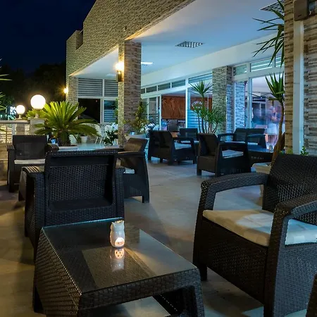 Sunny Days Hotel Tigaki