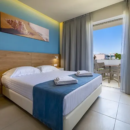 Hotel Sunny Days 3*